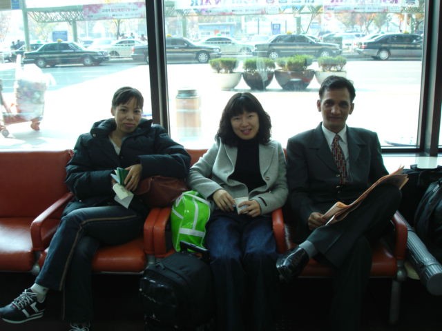 제주공항로비에서